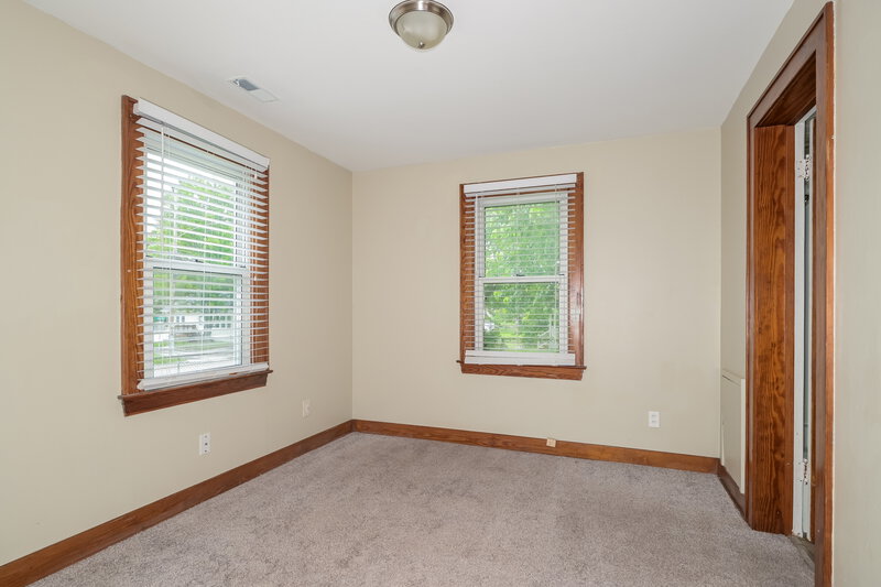 1,610/Mo, 1836 Morven Ave Overland, MO 63114 Bedroom View 2