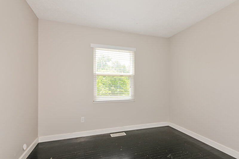 2,130/Mo, 6330 Silver Fox Dr Florissant, MO 63034 Bedroom View 2