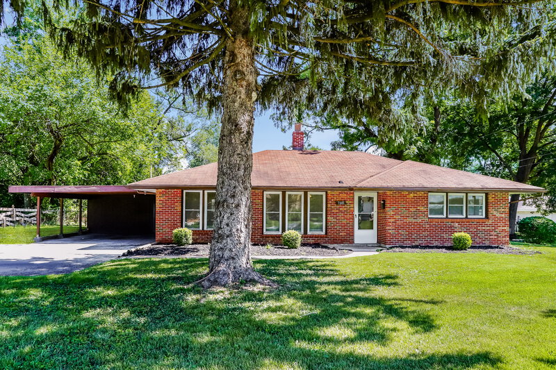 1,695/Mo, 1545 Washington St Florissant, MO 63033 External View