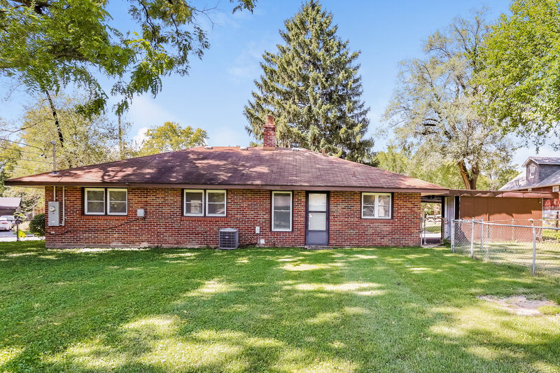 1,695/Mo, 1545 Washington St Florissant, MO 63033 Rear View