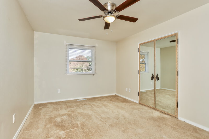 0/Mo, 4451 Rhine Dr Florissant, MO 63033 Main Bedroom View 2