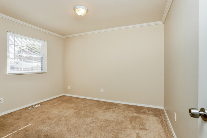 0/Mo, 4451 Rhine Dr Florissant, MO 63033 Bedroom View