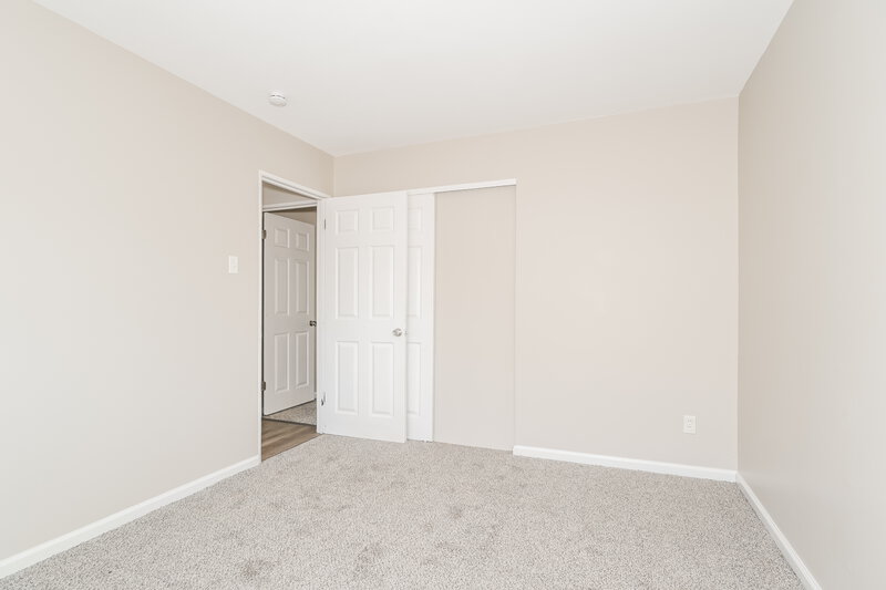 1,725/Mo, 730 Loyola Drive Florissant, MO 63031 Bedroom View 2