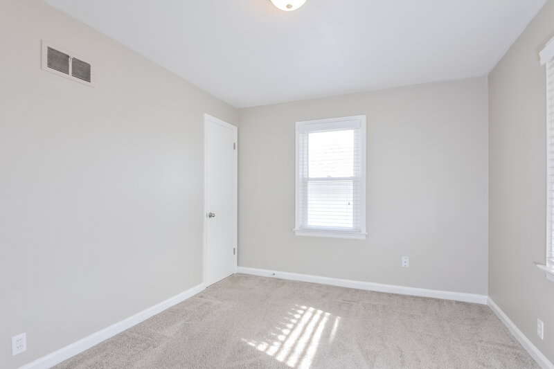 2,550/Mo, 12125 Wensley Road Florissant, MO 63033 Bedroom View 3
