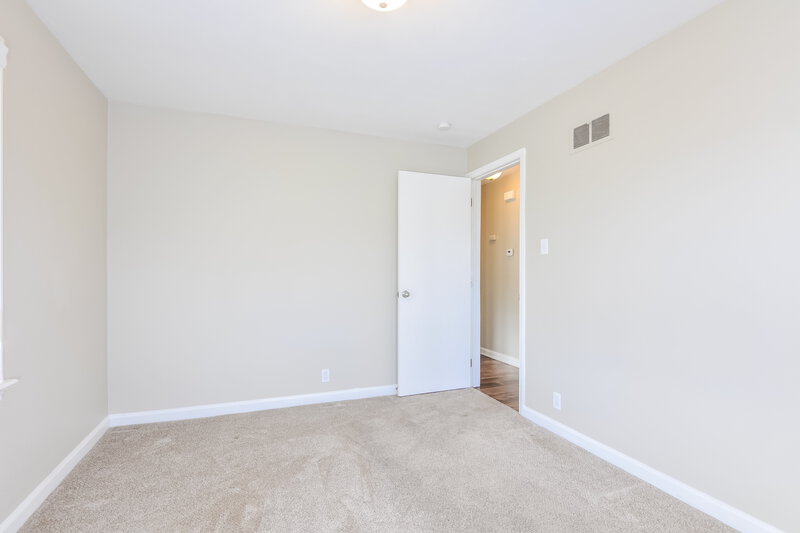 2,550/Mo, 12125 Wensley Road Florissant, MO 63033 Bedroom View 4