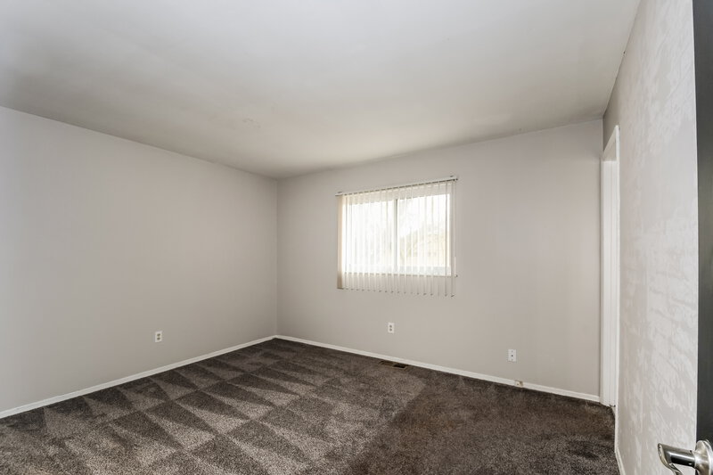 1,565/Mo, 1226 Borden Drive Florissant, MO 63031 Bedroom View