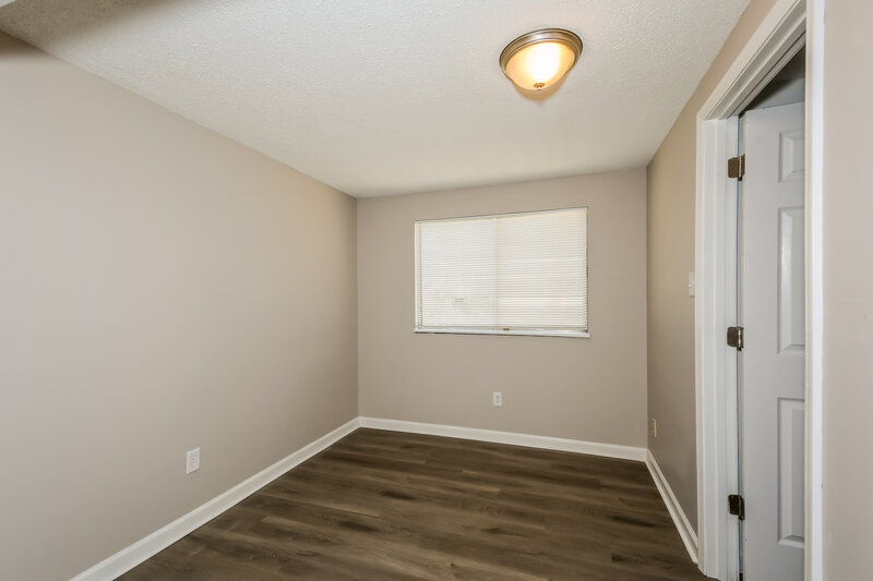 2,300/Mo, 2472 Millvalley Drive Florissant, MO 63031 Bedroom View 4
