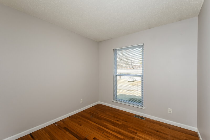 1,515/Mo, 6662 Champana Drive Florissant, MO 63033 Bedroom View 2