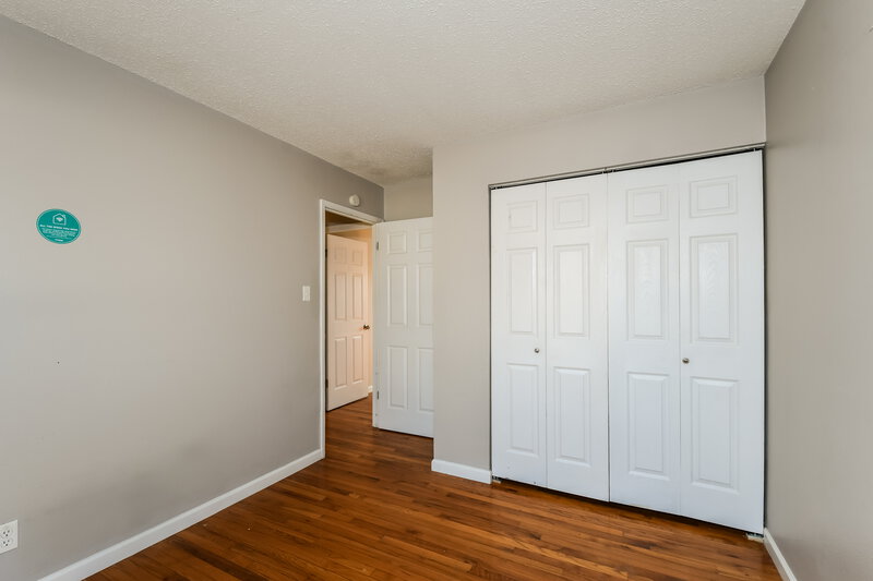 1,515/Mo, 6662 Champana Drive Florissant, MO 63033 Bedroom View 4