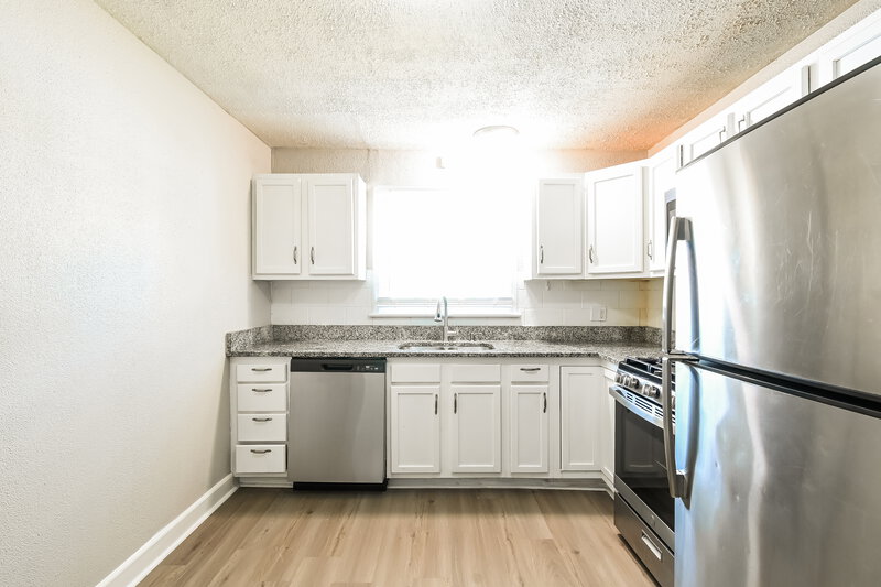 2,320/Mo, 4732 Bristol Rock Road Florissant, MO 63033 Kitchen View