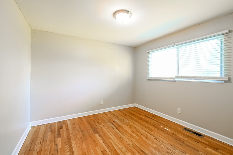 2,320/Mo, 4732 Bristol Rock Road Florissant, MO 63033 Bedroom View