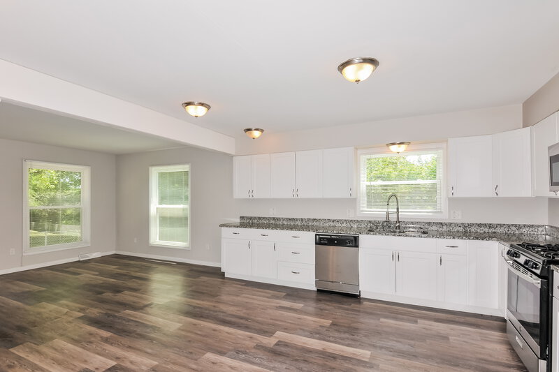 2,285/Mo, 11918 Lakecrest Ln St. Louis, MO 63138 Kitchen View