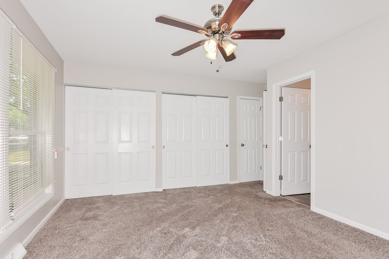 2,285/Mo, 11918 Lakecrest Ln St. Louis, MO 63138 Main Bedroom View 2