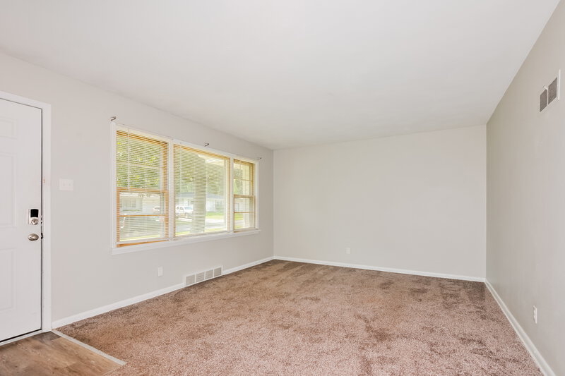 1,700/Mo, 1255 Del Rey Dr Florissant, MO 63031 Misc View