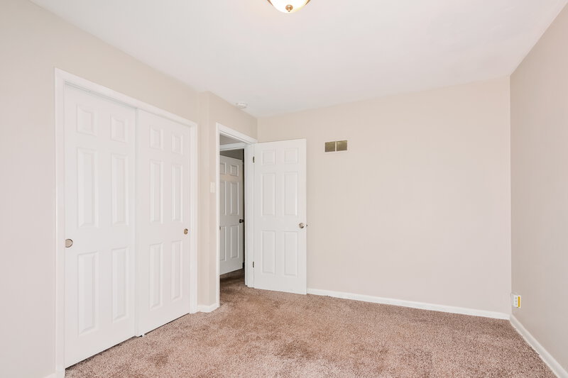 1,700/Mo, 1255 Del Rey Dr Florissant, MO 63031 Misc View 10