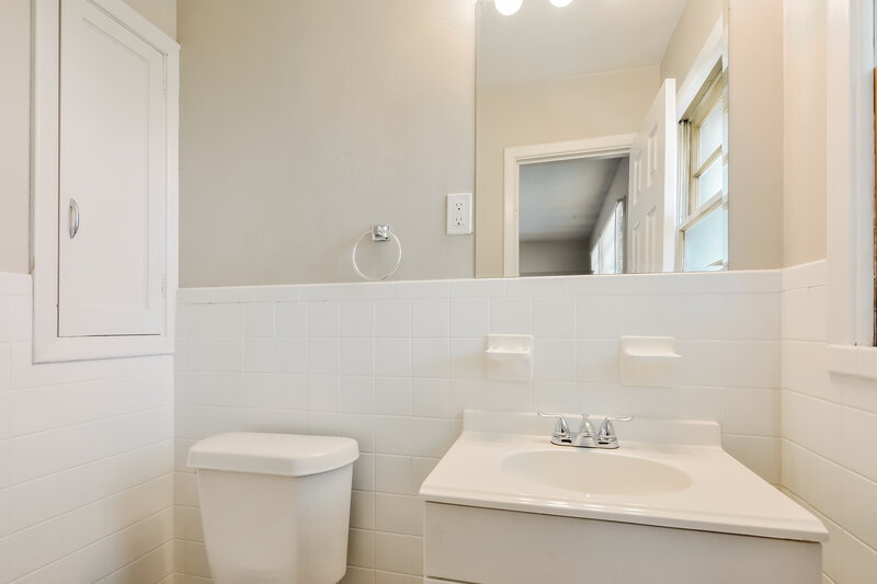 1,700/Mo, 1255 Del Rey Dr Florissant, MO 63031 Misc View 12