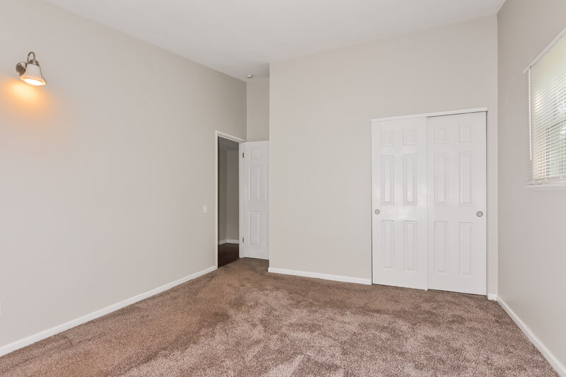 1,400/Mo, 2120 Flamingo Dr Florissant, MO 63031 Main Bedroom View