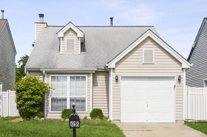 1,655/Mo, 818 Liberty Village Dr Florissant, MO 63031 External View