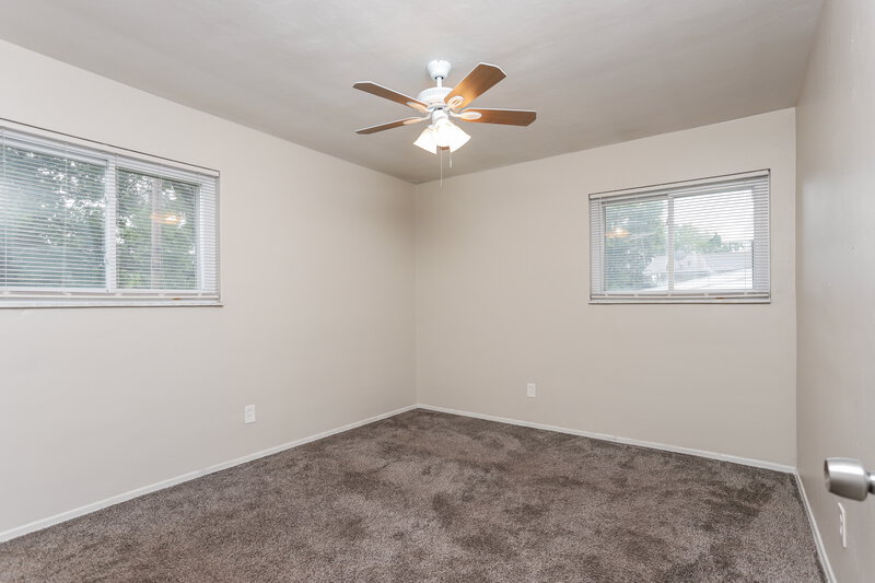 1,520/Mo, 10 Floweridge Ln Florissant, MO 63031 Main Bedroom View 2