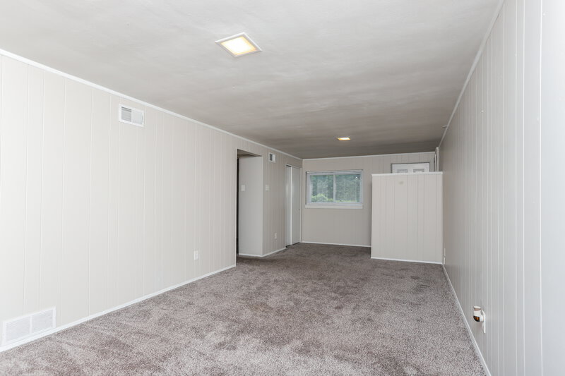 1,520/Mo, 10 Floweridge Ln Florissant, MO 63031 Basement View 2