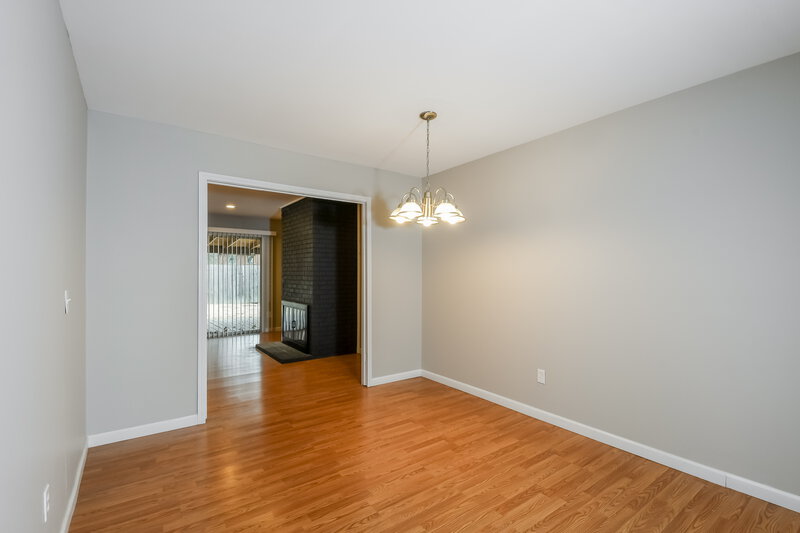 1,440/Mo, 1551 Surf Side Dr St. Louis, MO 63138 Dining Room View