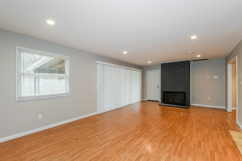 1,440/Mo, 1551 Surf Side Dr St. Louis, MO 63138 Family Room View