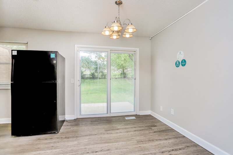 1,345/Mo, 2635 Lindsay Ln Florissant, MO 63031 Dining Room View