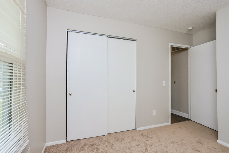 1,345/Mo, 2635 Lindsay Ln Florissant, MO 63031 Bedroom View 2