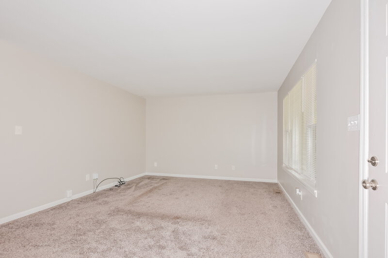 1,685/Mo, 2710 Sherwood Dr Florissant, MO 63031 Dining Room View