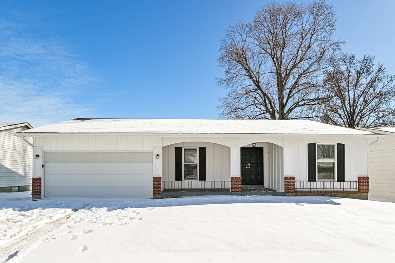 1,905/Mo, 2966 Clanfield Dr Florissant, MO 63031 External View