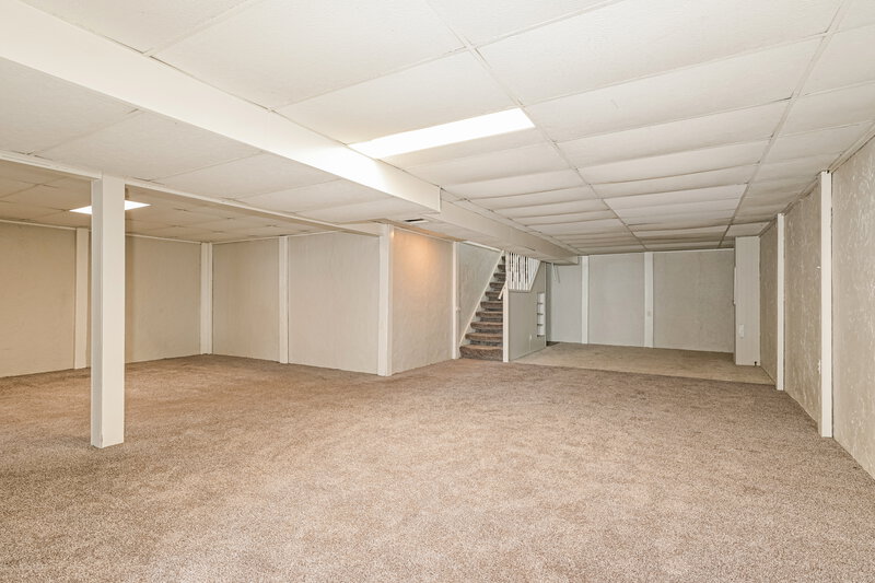 1,905/Mo, 2966 Clanfield Dr Florissant, MO 63031 Basement View 2