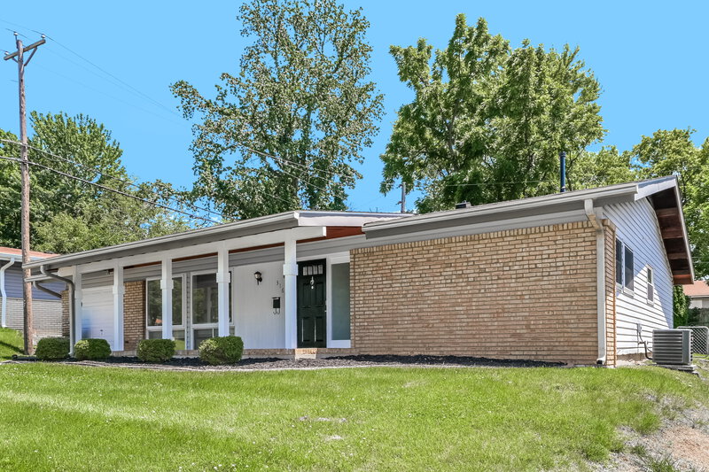 2,060/Mo, 3160 Hargrove Ln Florissant, MO 63033 Front View