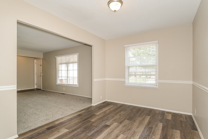 1,875/Mo, 3385 Brunswick Dr Florissant, MO 63033 Dining Room View