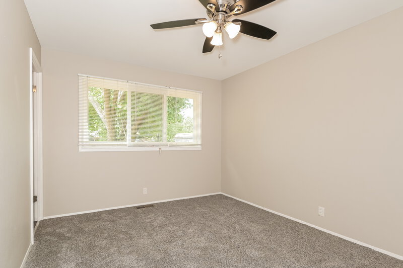 1,875/Mo, 3385 Brunswick Dr Florissant, MO 63033 Main Bedroom View