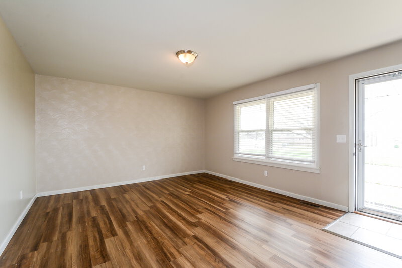 1,455/Mo, 760 Hazelvalley Dr St. Louis, MO 63033 Misc View 2