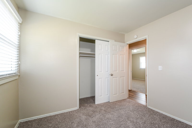 1,455/Mo, 760 Hazelvalley Dr St. Louis, MO 63033 Misc View 12