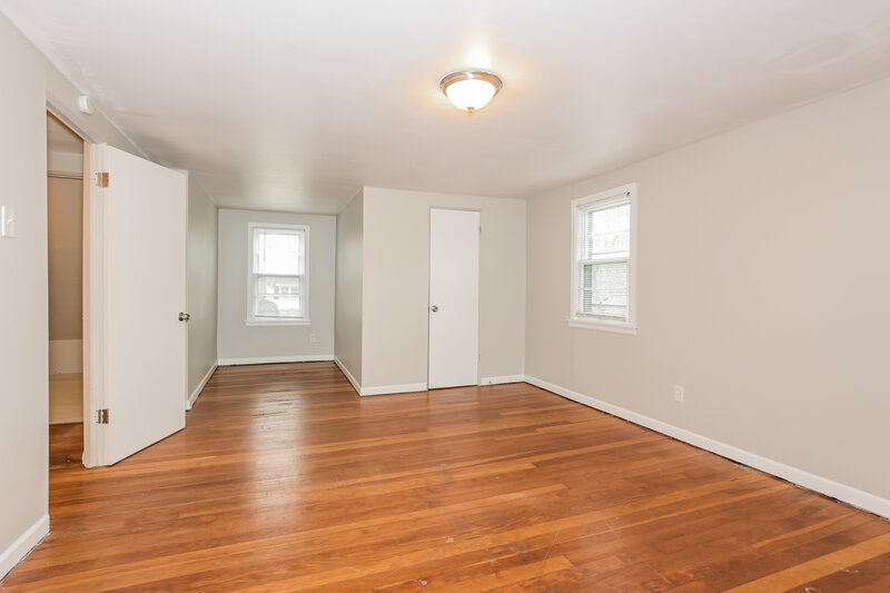 2,115/Mo, 765 Boone St Florissant, MO 63031 Main Bedroom View