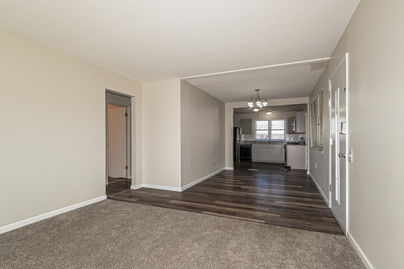 2,340/Mo, 1635 Trotter Way Florissant, MO 63031 Dining Room View