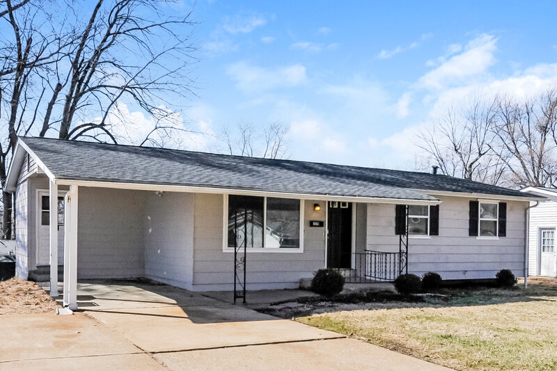 1,755/Mo, 1570 Tahoe Dr Florissant, MO 63031 Front View