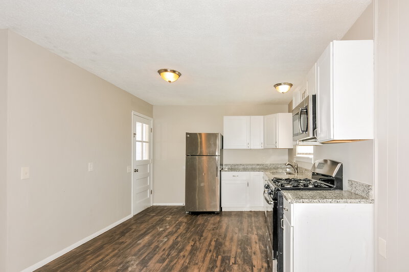 1,755/Mo, 1570 Tahoe Dr Florissant, MO 63031 Kitchen View