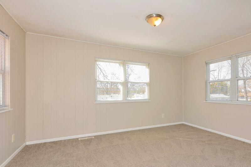 1,755/Mo, 1570 Tahoe Dr Florissant, MO 63031 Bedroom View 2