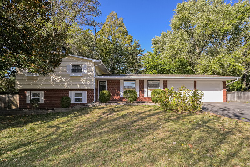 1,995/Mo, 3935 Parker Rd Florissant, MO 63033 External View