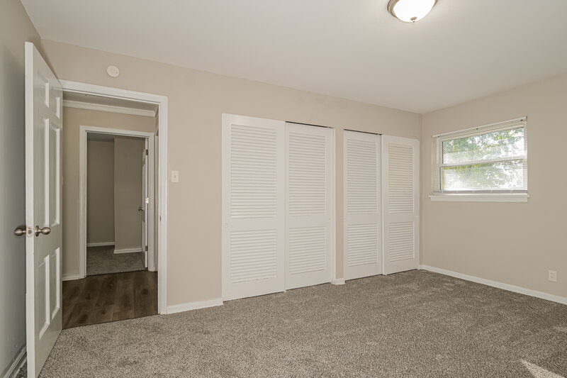 1,995/Mo, 3935 Parker Rd Florissant, MO 63033 Main Bedroom View