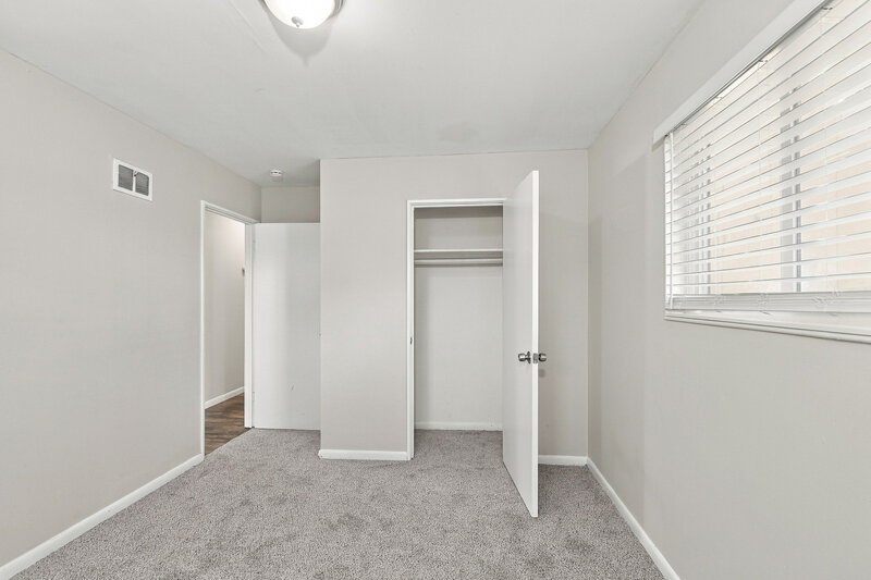 0/Mo, 1230 Acredale Dr Florissant, MO 63033 Misc View 6