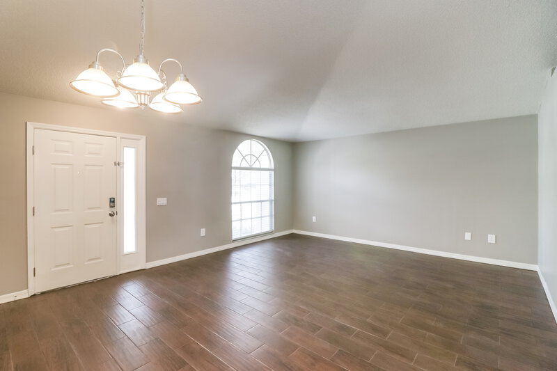 2,350/Mo, 28514 Meadowrush Way Wesley Chapel, FL 33543 Dining Room View