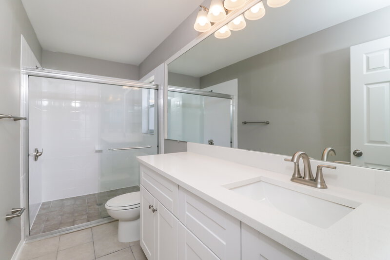 2,350/Mo, 28514 Meadowrush Way Wesley Chapel, FL 33543 Main Bathroom View