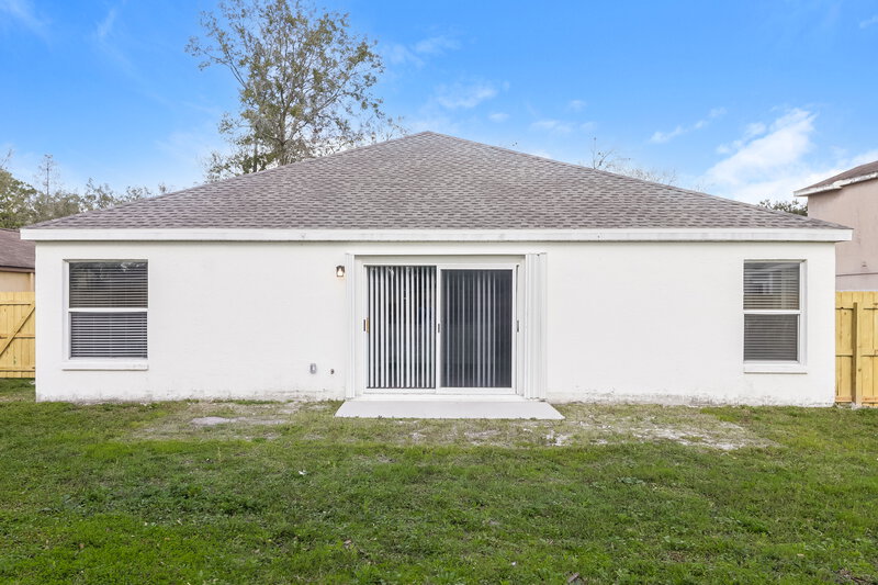 2,350/Mo, 28514 Meadowrush Way Wesley Chapel, FL 33543 Rear View