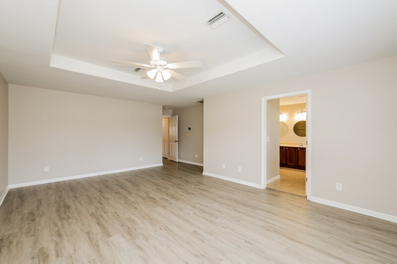 2,395/Mo, 1555 Hillview Ln Tarpon Springs, FL 34689 Main Bedroom View 2