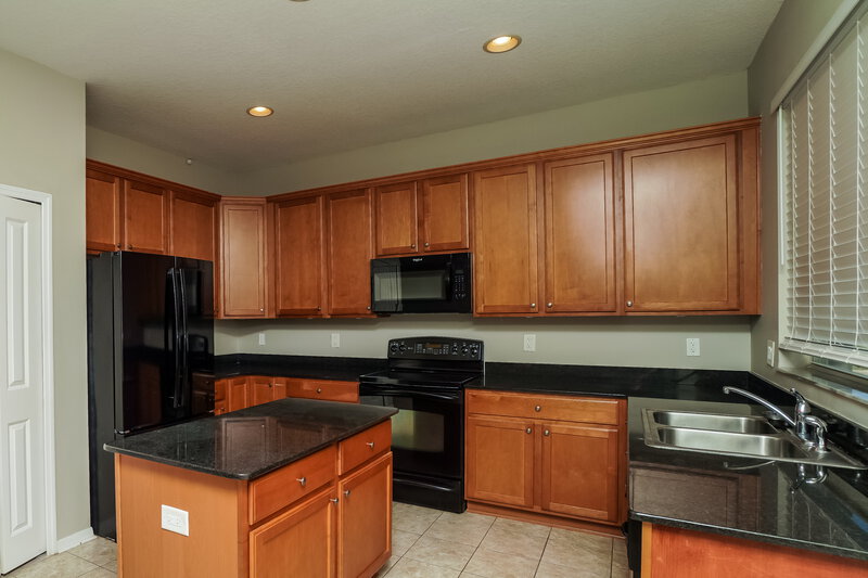 2,575/Mo, 7714 Atwood Dr Wesley Chapel, FL 33545 Kitchen View 2