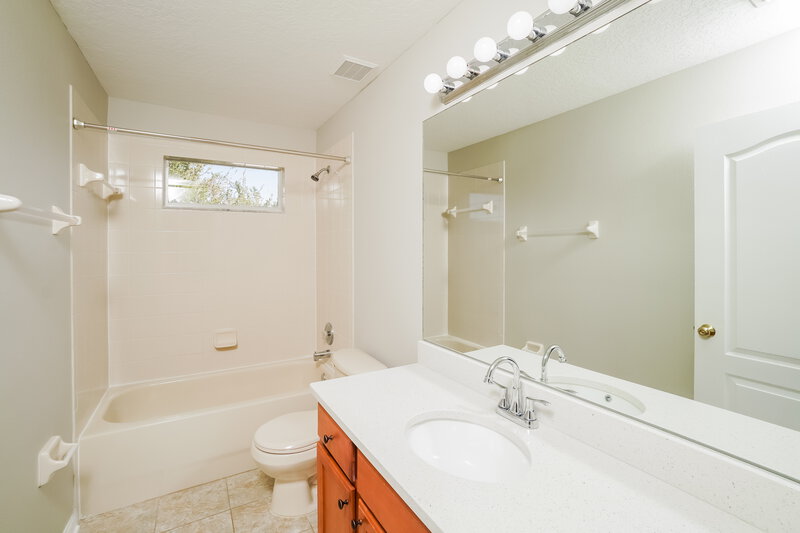 2,575/Mo, 7714 Atwood Dr Wesley Chapel, FL 33545 Bathroom View